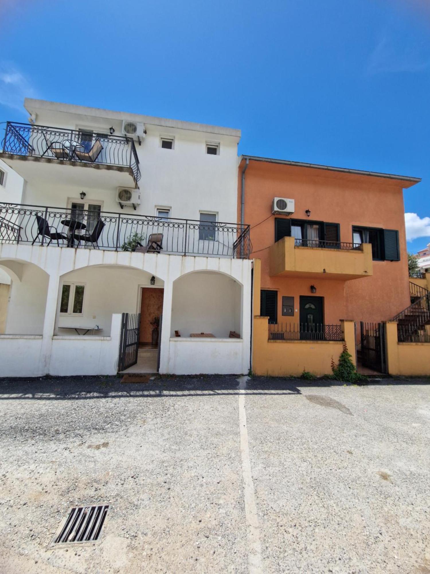 Guest House Damjana Будва Екстериор снимка