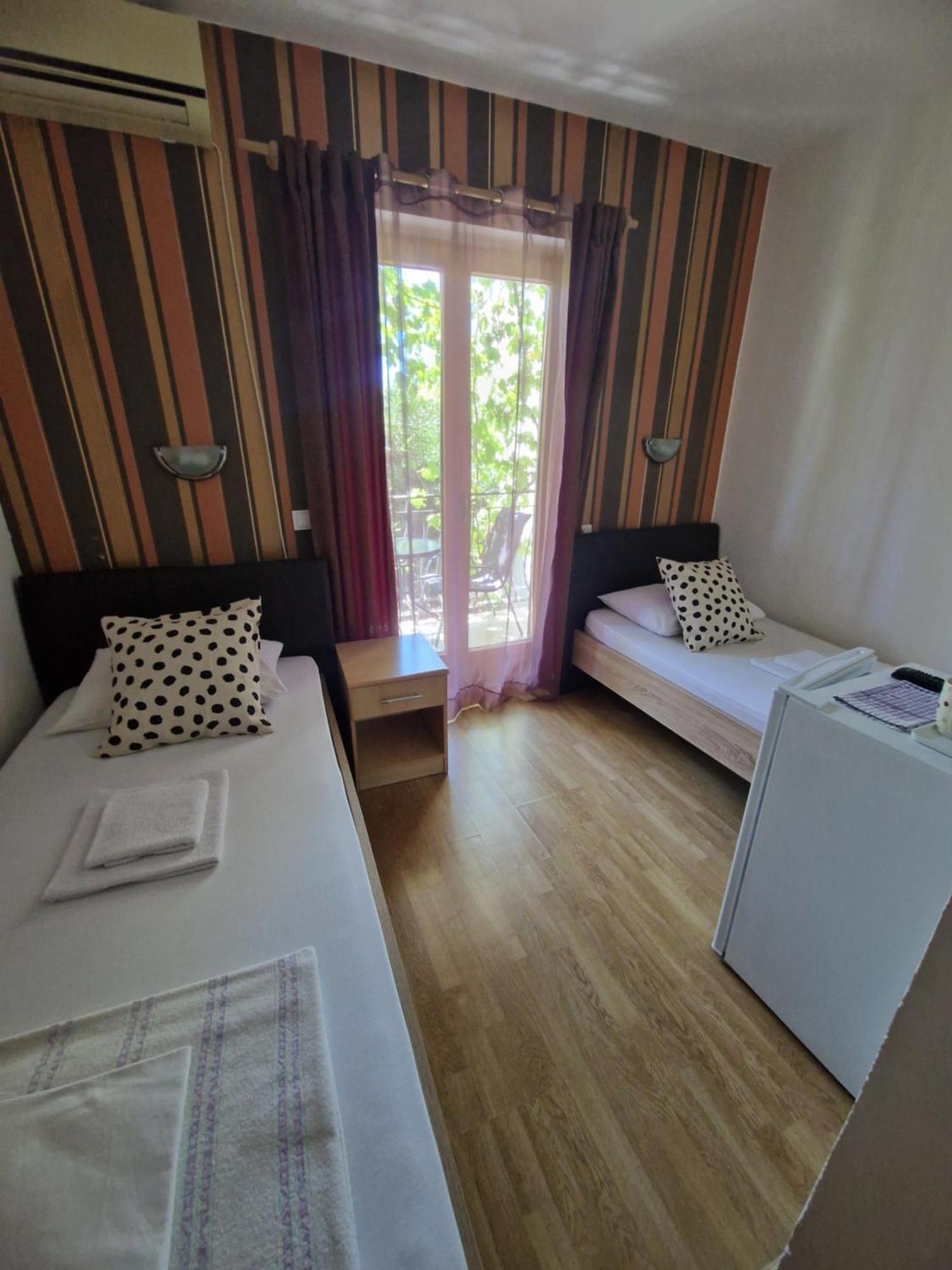 Guest House Damjana Будва Екстериор снимка
