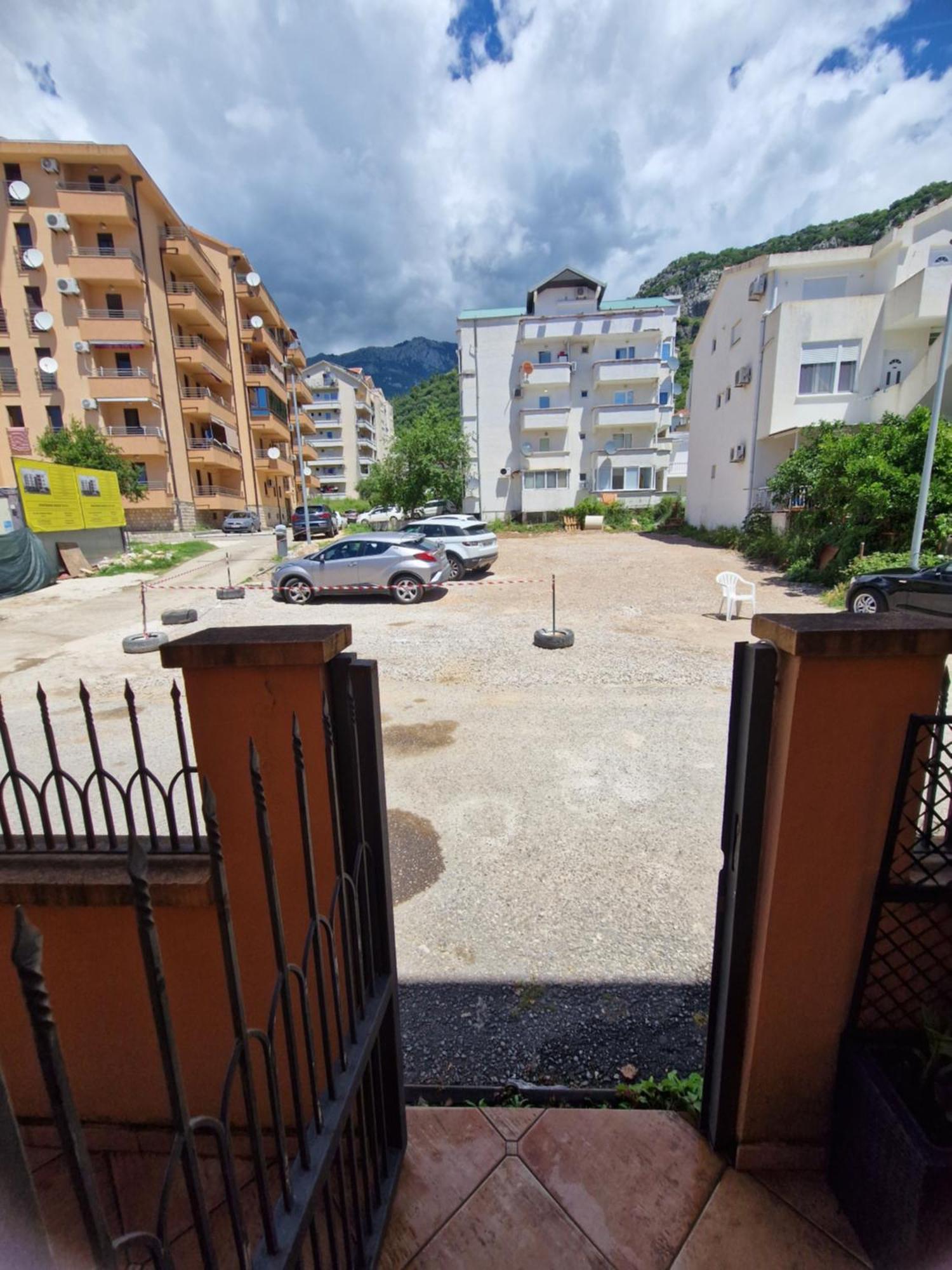 Guest House Damjana Будва Екстериор снимка
