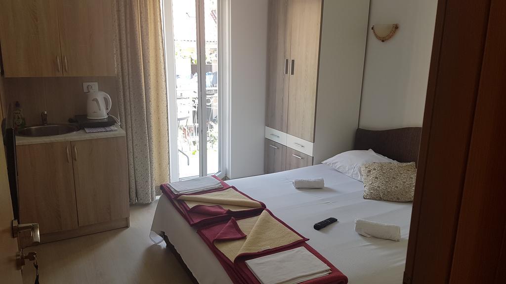 Guest House Damjana Будва Екстериор снимка